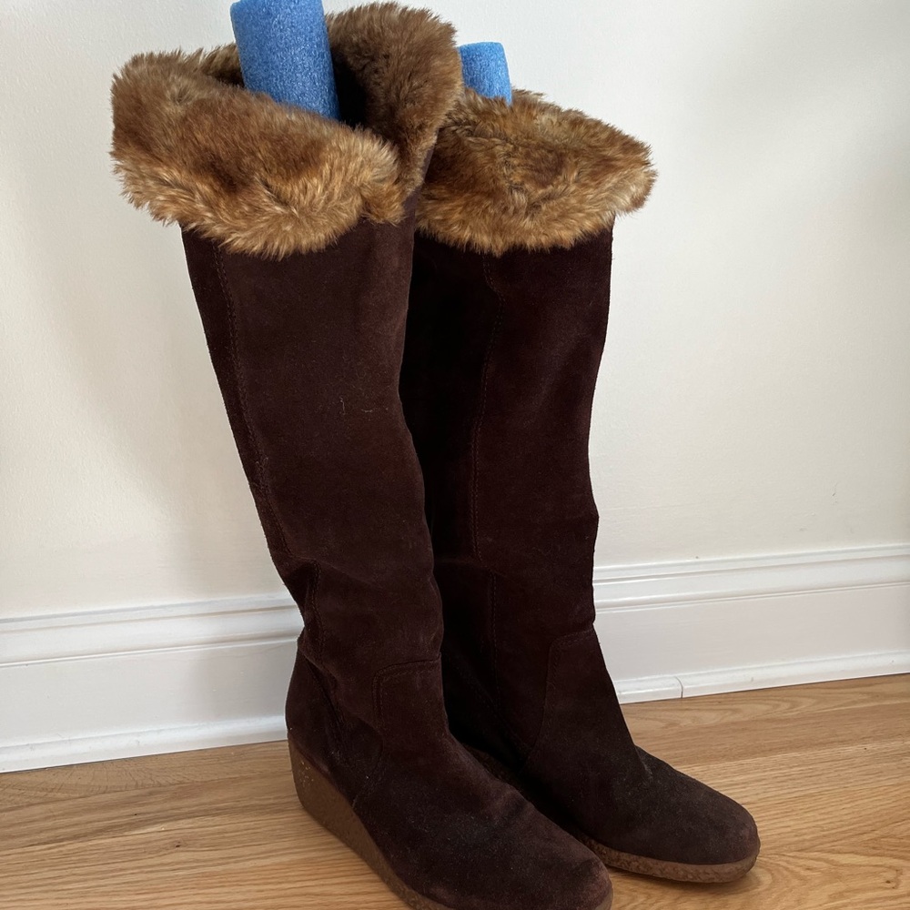 LOFT Ann Taylor Brown Suede Knee-High Wedge Boots with Faux Fur Trim, size 9